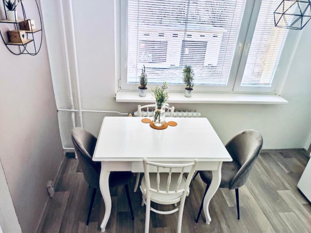 Apartman Domov 데친 외부 사진