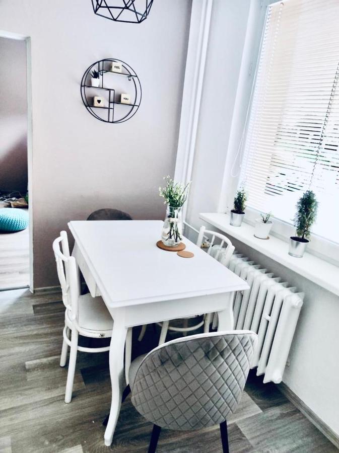 Apartman Domov 데친 외부 사진