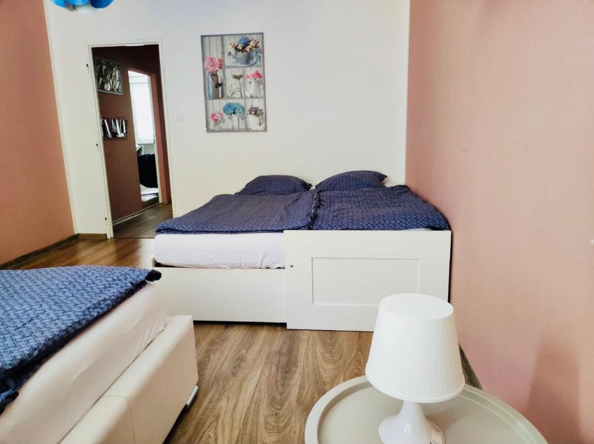Apartman Domov 데친 외부 사진